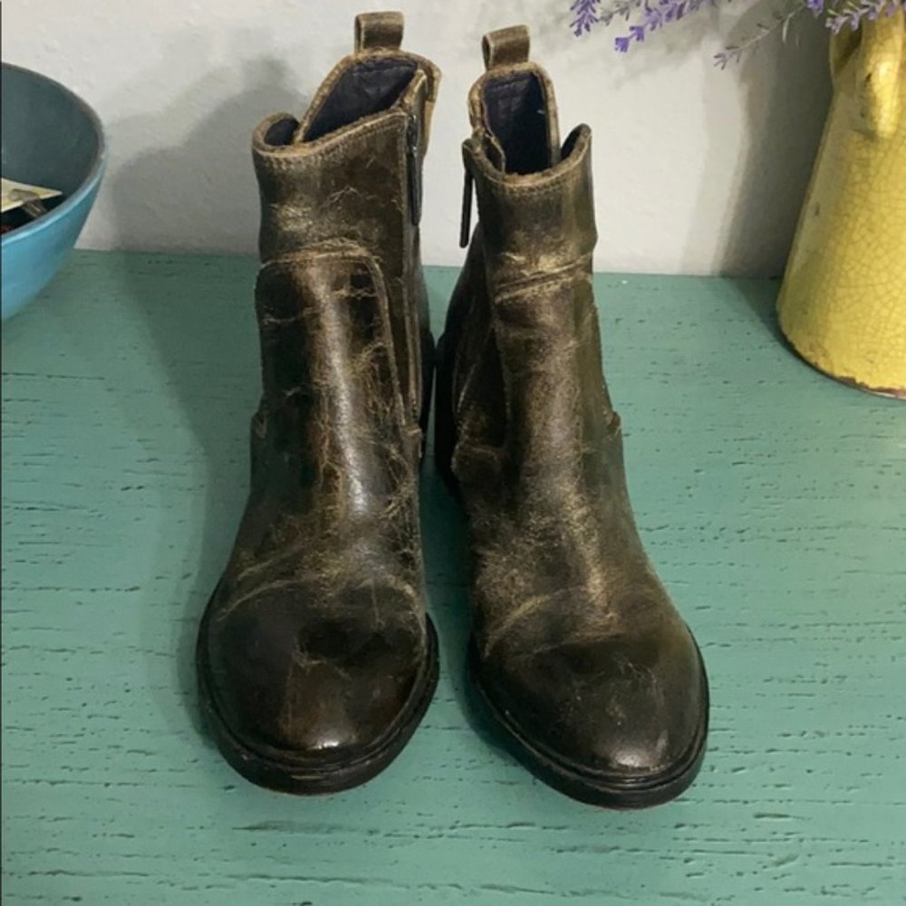 Leather Ankle boots